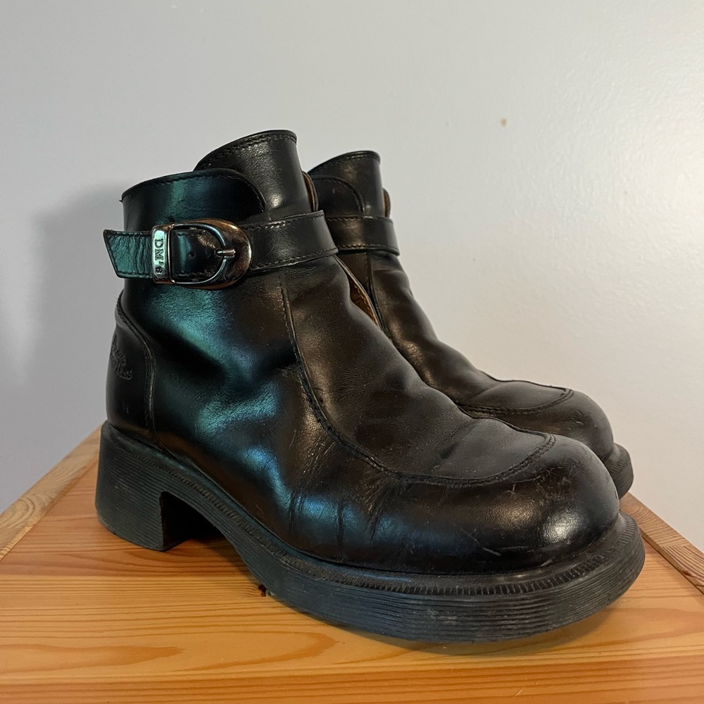 RARE vintage Dr. Martens 8466 ankle boots